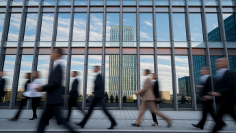 Immobilier d'entreprise : bail commercial ou achat