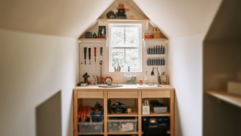Aménager un atelier fonctionnel dans un petit espace