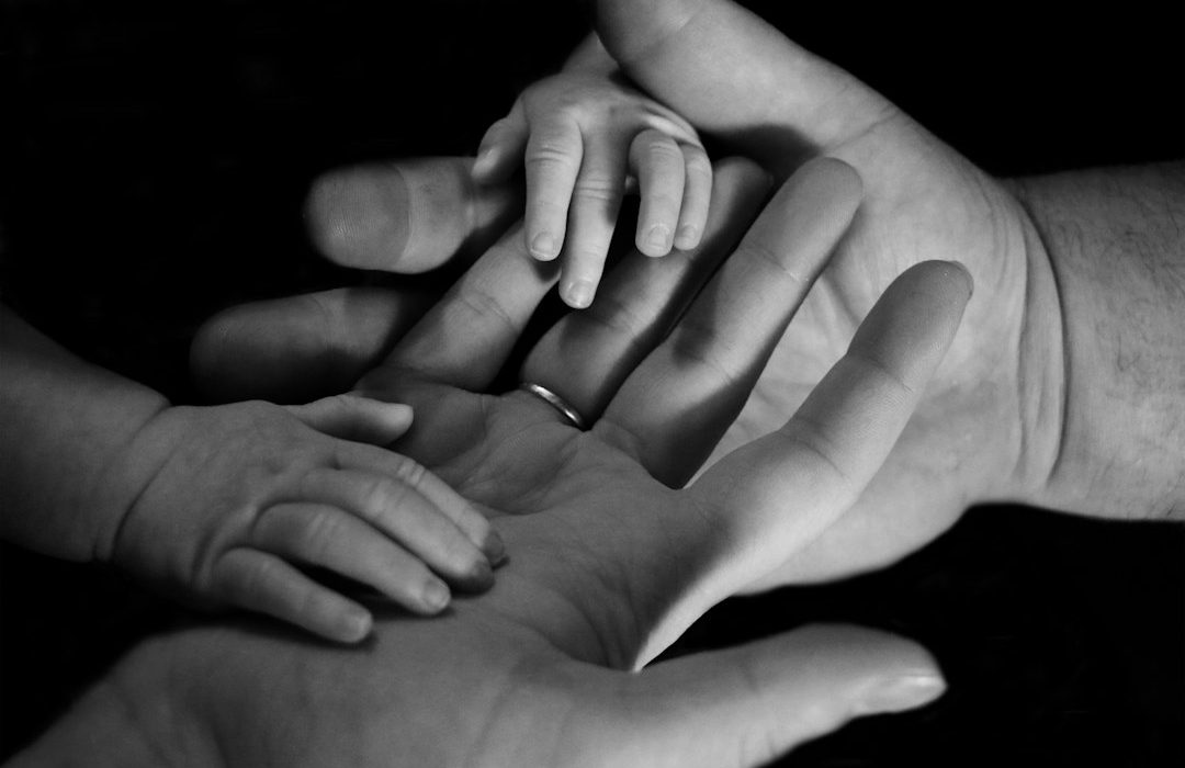 Médaille de l'enfance et des familles, une reconnaissance à lire avec nuance